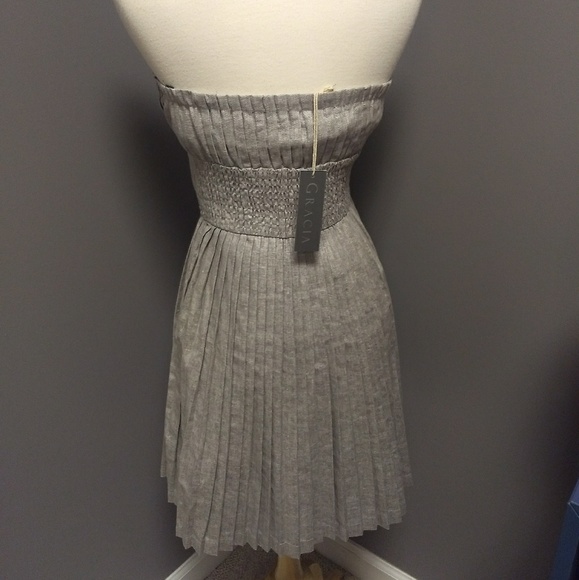 ✴️NWT✴️ Gracia Silver Pleat Dress - Picture 4 of 6